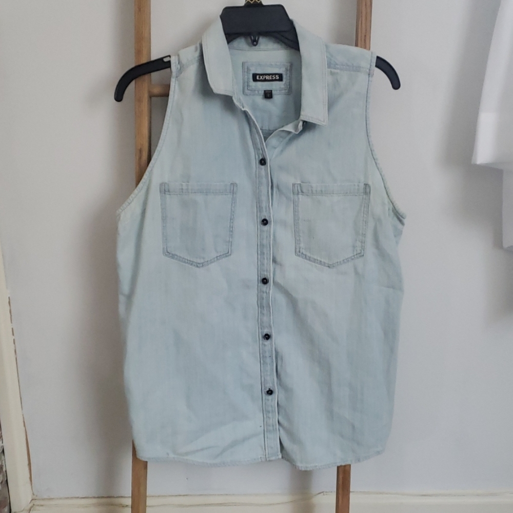 Express sleeveless denim button down